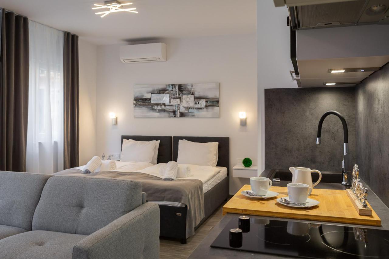 Luxury Studios & Room Five Сплит Экстерьер фото